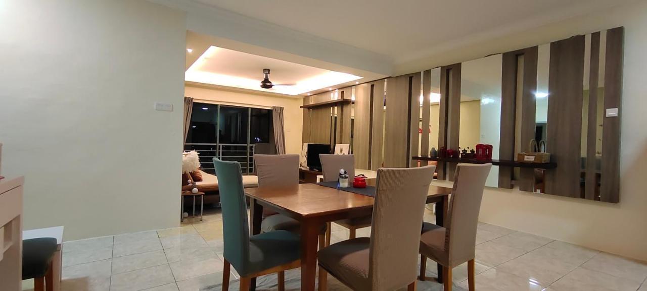 Kampong Bukit Beruang Gold Coast International Resort المظهر الخارجي الصورة